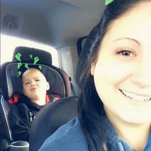 Meet your Posher, Danielle